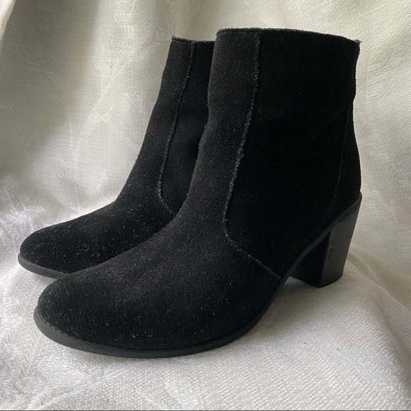 Crown Vintage Shoes - Crown Vintage “Robbie” Ankle Boot